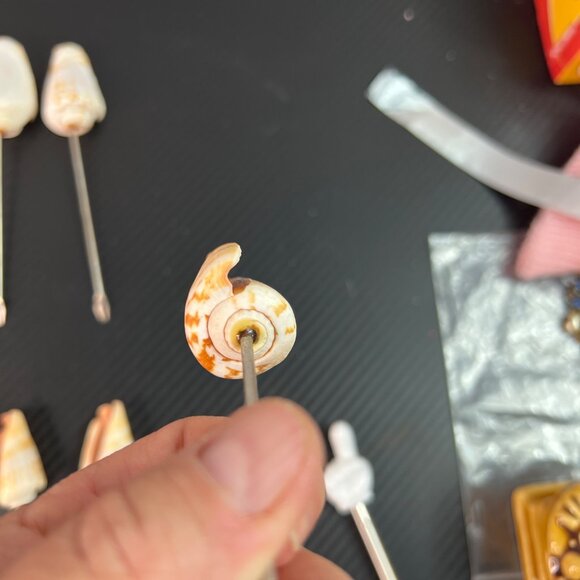 Set Of 12 Natural Seashell Cocktail Skewers MCM Silver Tone Metal Appetizer - Picture 9 of 12